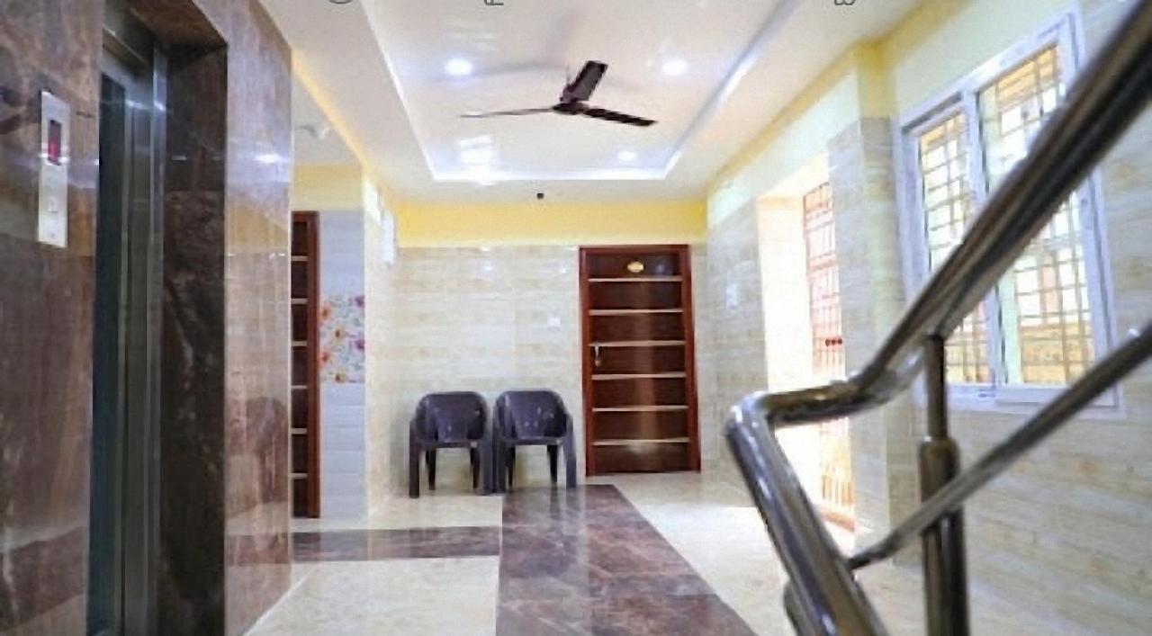 Surya Grand Tiruchanoor ティルパティ エクステリア 写真